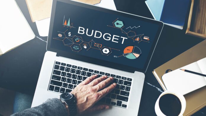 Marketing Budgets Have Plunged Nearly 6.4% of Overall-01