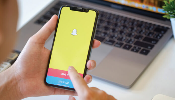 Snapchat introduces AI chatbot powered by OpenAI's ChatGPT