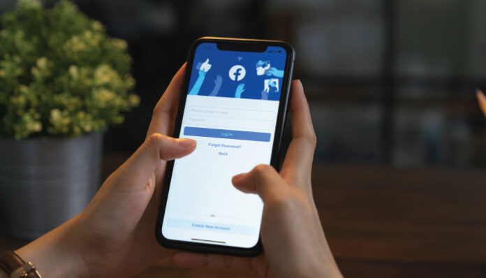 Facebook Enhances Marketplace Listings with Video Display Elements
